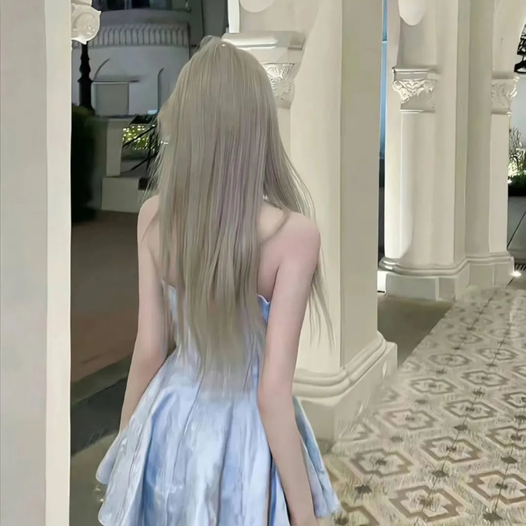 一个女王的少女时代